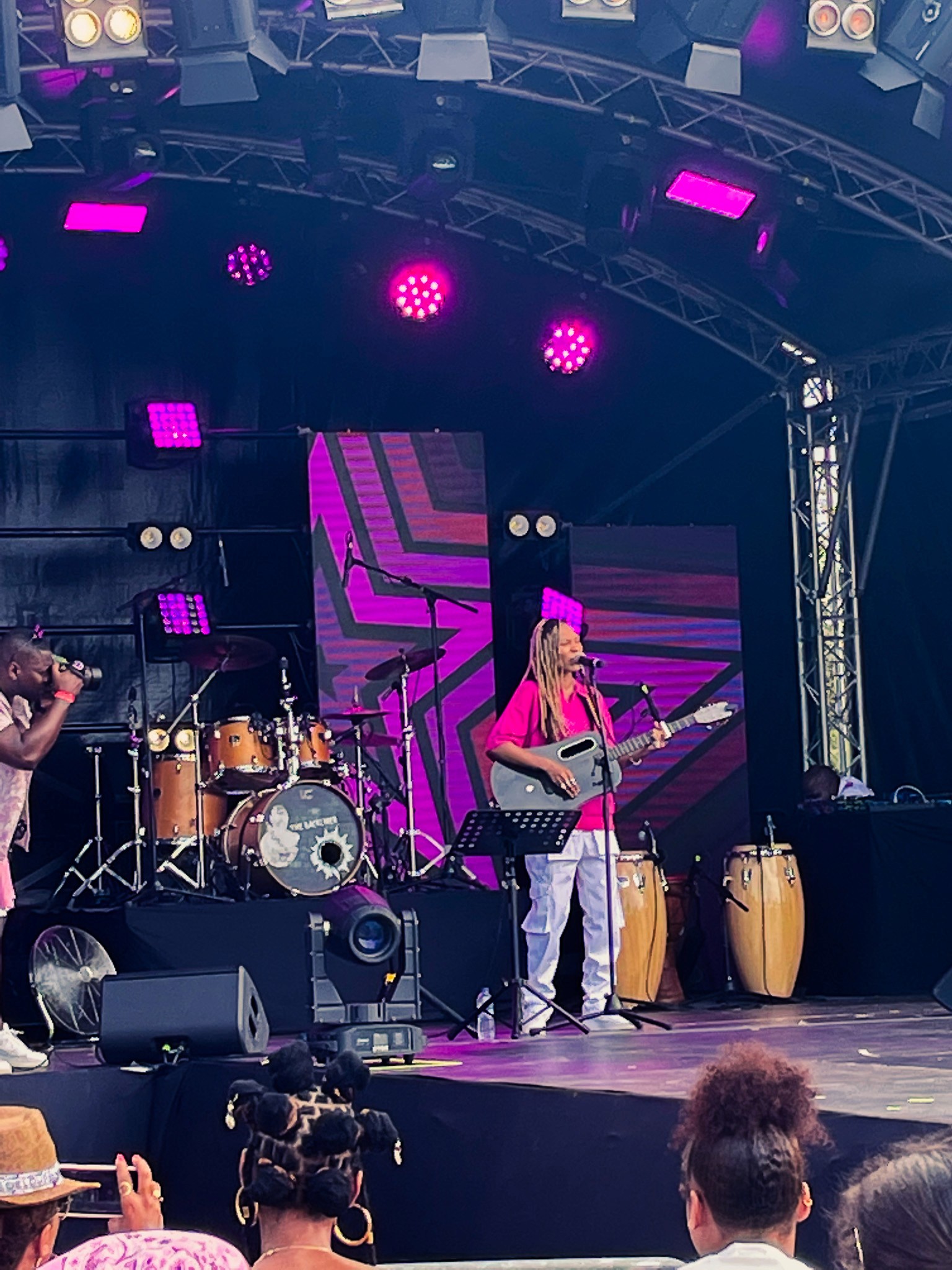 Pinky Bloom : Une Célébration de l'Empowerment Féminin Soutenue par la Fondation Semsamar – photo 2